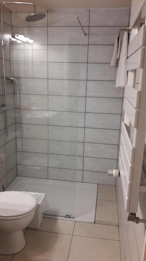 Hebergement Confort Comfortlogies La Fontanella 라로셰안알데네 외부 사진